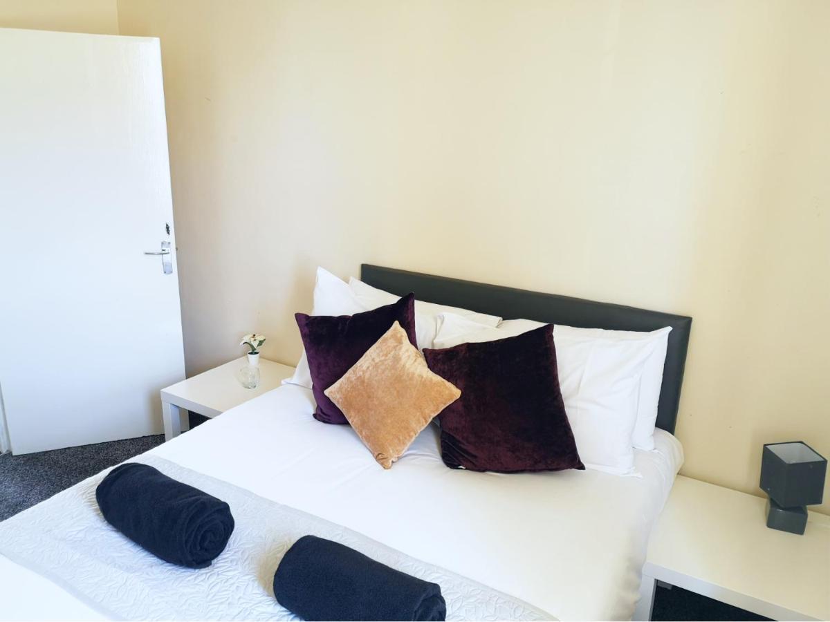 Derwent Street Apartment 2 - Self Contained - 2 Bed Self Catering Apartment ワーキントン エクステリア 写真