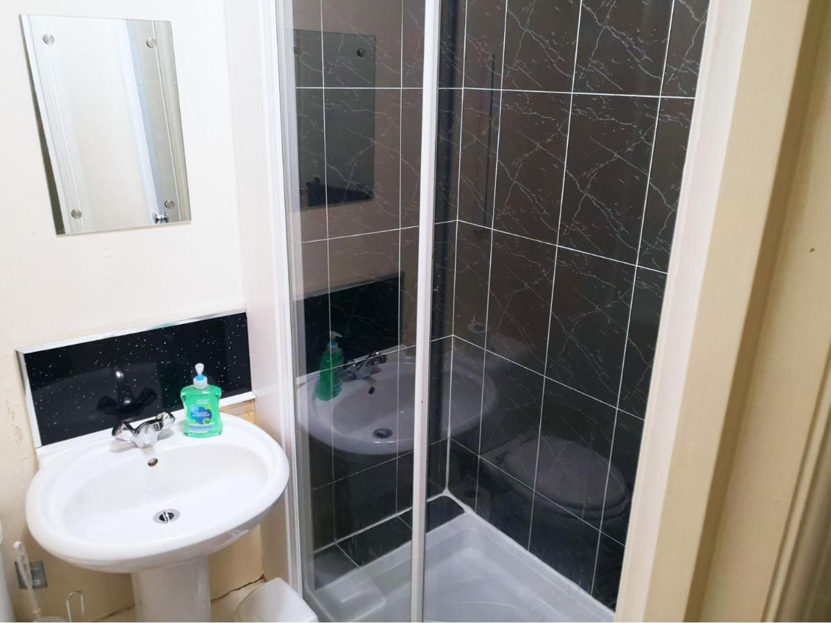 Derwent Street Apartment 2 - Self Contained - 2 Bed Self Catering Apartment ワーキントン エクステリア 写真